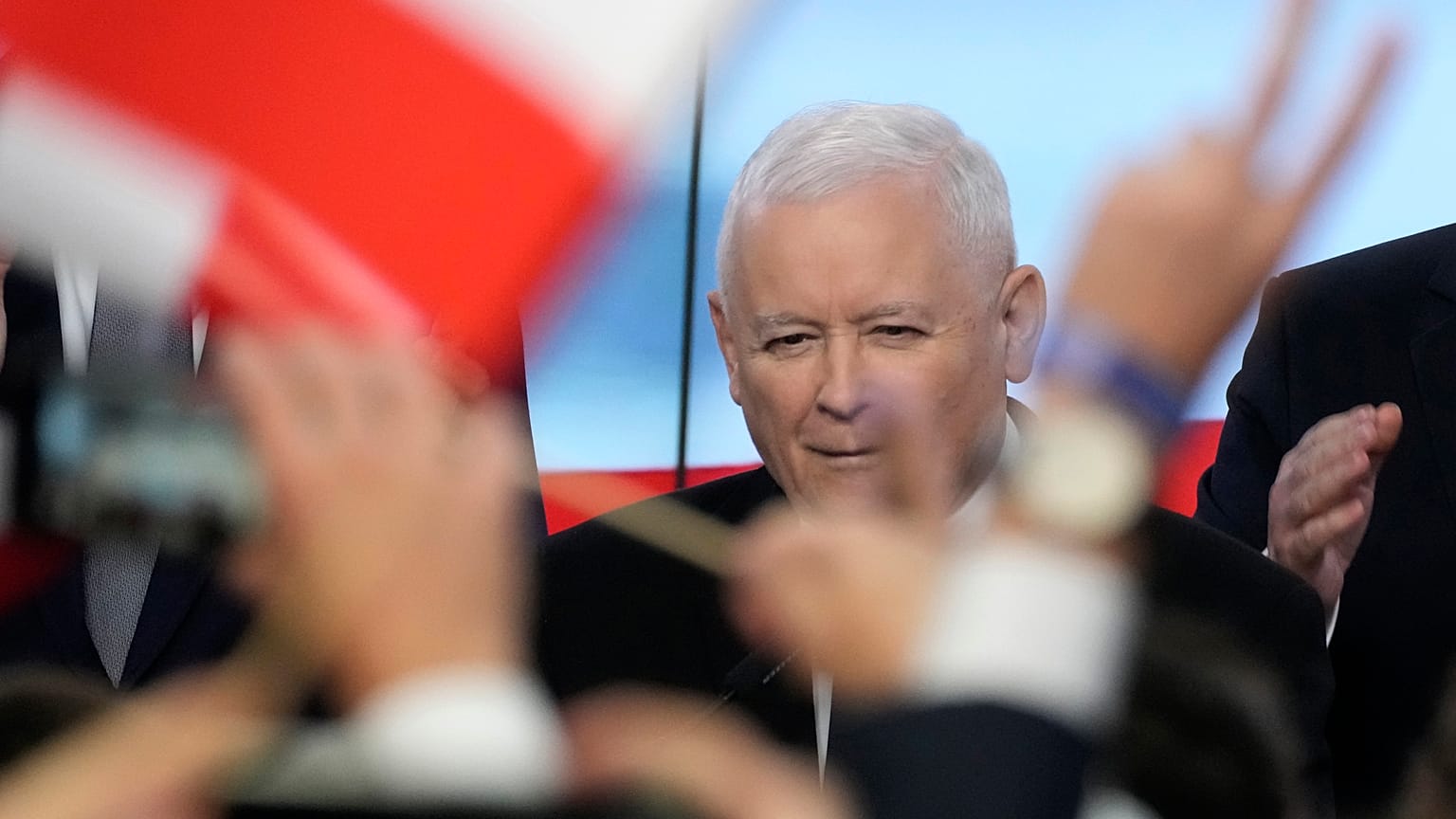 Jaroslav Kaczinsky, a PiS vezetője a választás éjszakáján