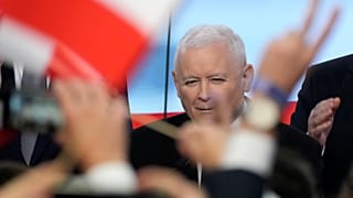 Jaroslav Kaczinsky, a PiS vezetője a választás éjszakáján