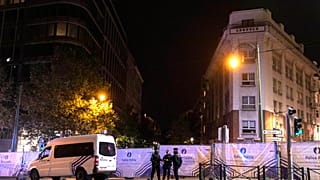 Belçika polisi olay yerini kordon altına aldı