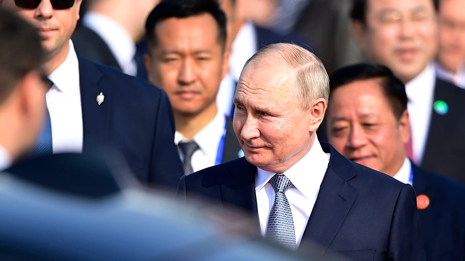 Rusya Devlet Başkanı Vladimir Putin, Çin'ide düzenlenecek Kuşak ve Yol Girişimi'ne katılmak üzere Pekin'e gitti