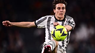 نيكولو فاجولي لاعب وسط يوفنتوس الدولي 