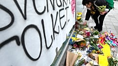 Φόρος τιμής στα θύματα της επίθεσης εναντίον Σουηδών φιλάθλων στις Βρυξέλλες