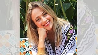 الفنانة الفلسطينية دلال أبو آمنة