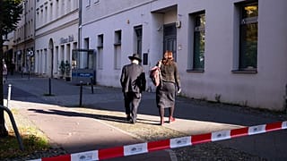 A zsinagóga területe a támadás után