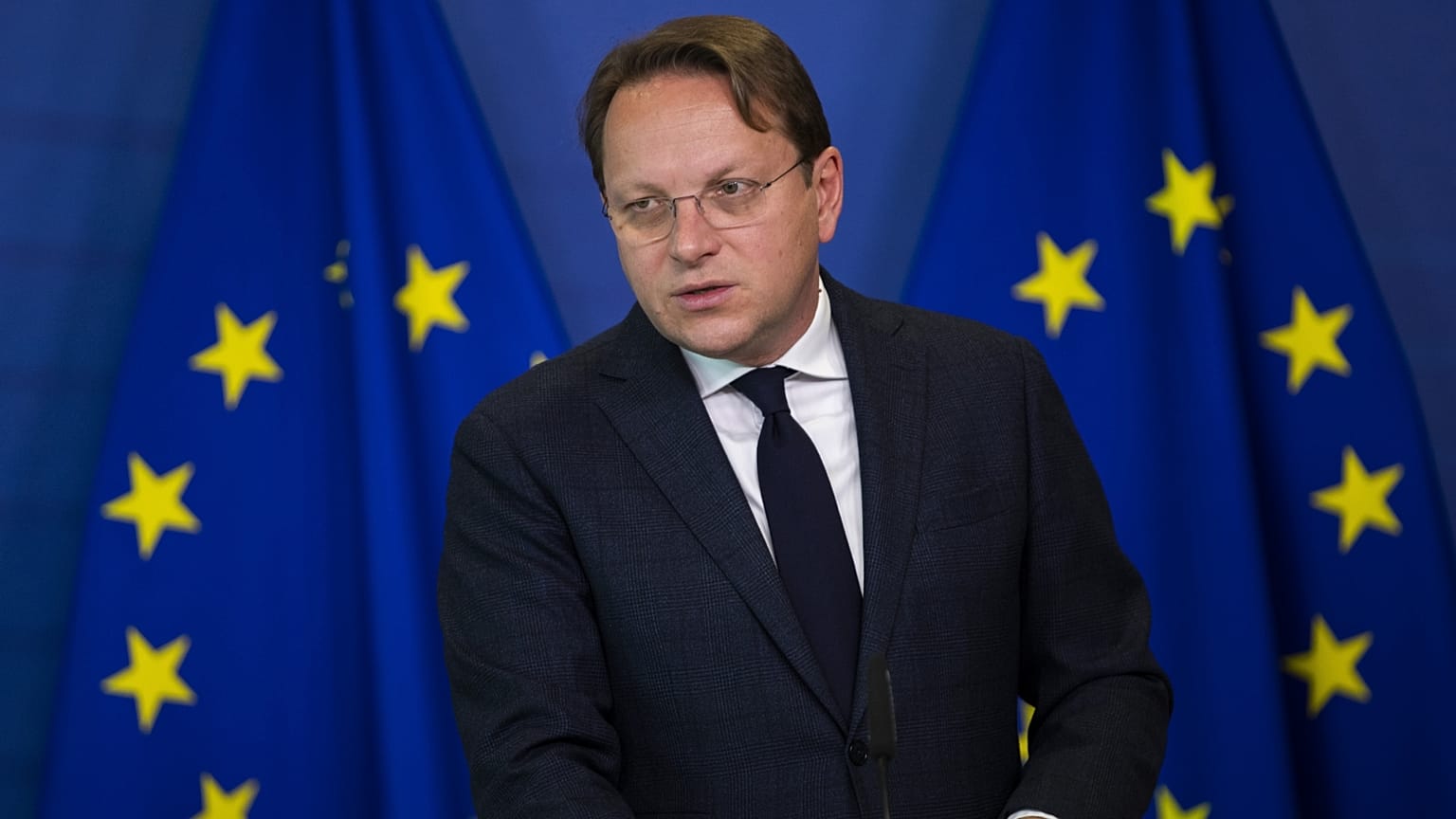Várhelyi Olivér szomszédsági és bővítési biztos Brüsszelben