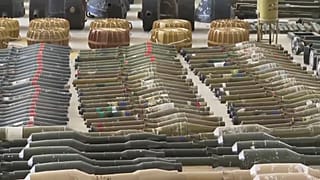 Kuzey Kore'nin omuzdan ateşlenen “F-7” model güdümlü roketleri  