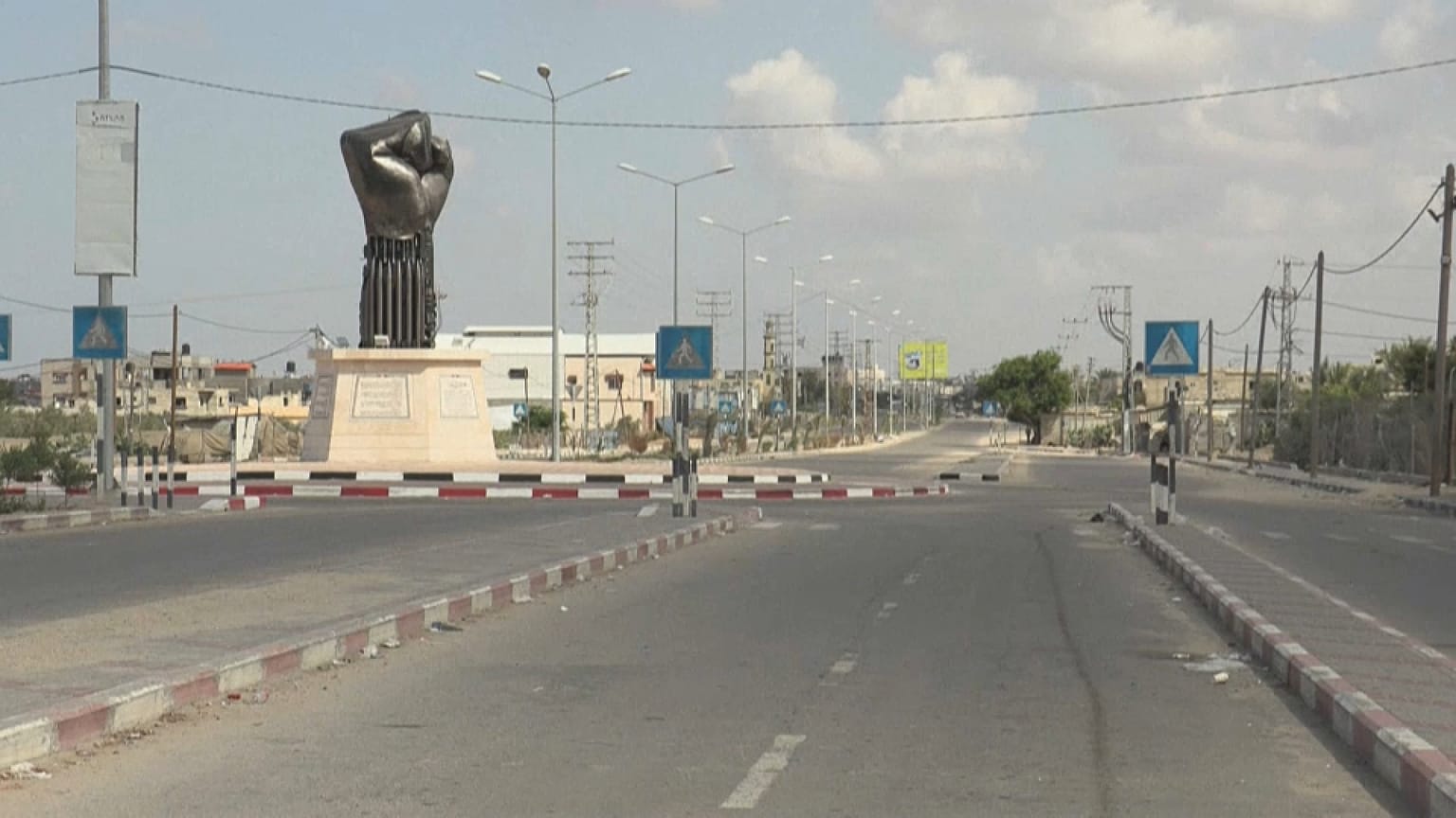 Streets leading to the Palestinian side of the Rafah border crossing were deserted on Thursday as the Egypt-Gaza border remained closed