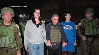 لحظة إطلاق سراح الرهينتين