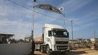 Camiões com ajuda humanitária partem do Egito para Gaza
