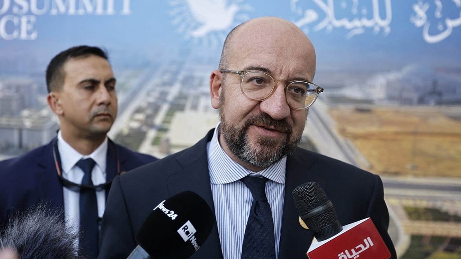 EU-Ratspräsident Charles Michel beim Gipfeltreffen zum Nahost-Krieg in Kairo