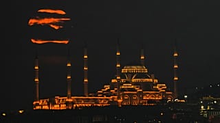 İstanbul'da Süper Ay manzarası (arşiv)