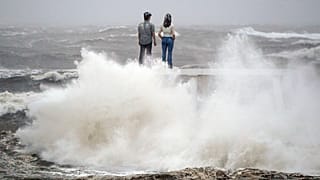 A escultura "O Casal", em Newbiggin-by-the-Sea, Inglaterra