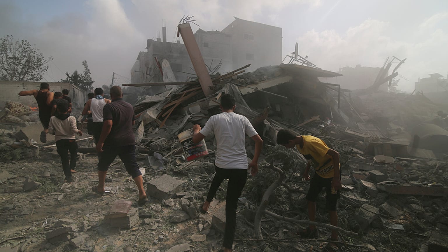 İsrail'in Gazze'ye yönelik hava saldırısı