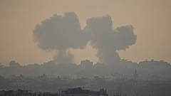 Rauch steigt nach einem israelischen Luftangriff im Gazastreifen auf (22. Oktober 2023)