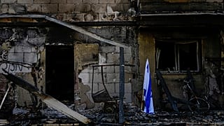 За две недели по Израилю были выпущены свыше 7400 ракет