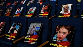 Algunas de las fotografías de más de mil personas muertas, desaparecidas o secuestradas en el ataque de Hamás contra Israel el 7 de octubre.