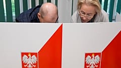Bei den Wahlen in Polen hat die Regierungspartei PiS ihre absolute Mehrheit verloren.