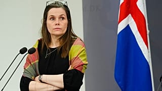 Katrin Jakobsdottir izlandi kormányfő egy koppenhágai sajtótájékoztatón 2022. május 4-én