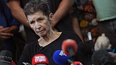 Yocheved Lifshitz nach ihrer Freilassung durch die Hamas 