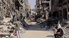 Palästinenser fliehen vor der Bombardierung des Gazastreifens.