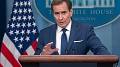 John Kirby, Sprecher des Nationalen Sicherheitsrates der USA, spricht sich für humanitäre Gefechtspausen im Gazastreifen aus.
