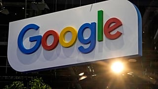 El logotipo de Google es fotografiado en la feria Vivatech de París, el jueves 15 de junio de 2023.