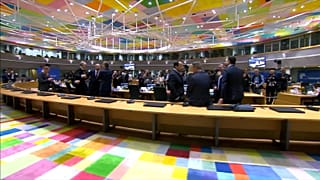 A tagállami vezetők tárgyalnak a hétéves költségvetés felülvizsgálatáról is
