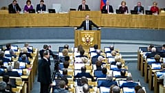 Dmitrij Medvegyev beszél az orosz parlament alsóházában