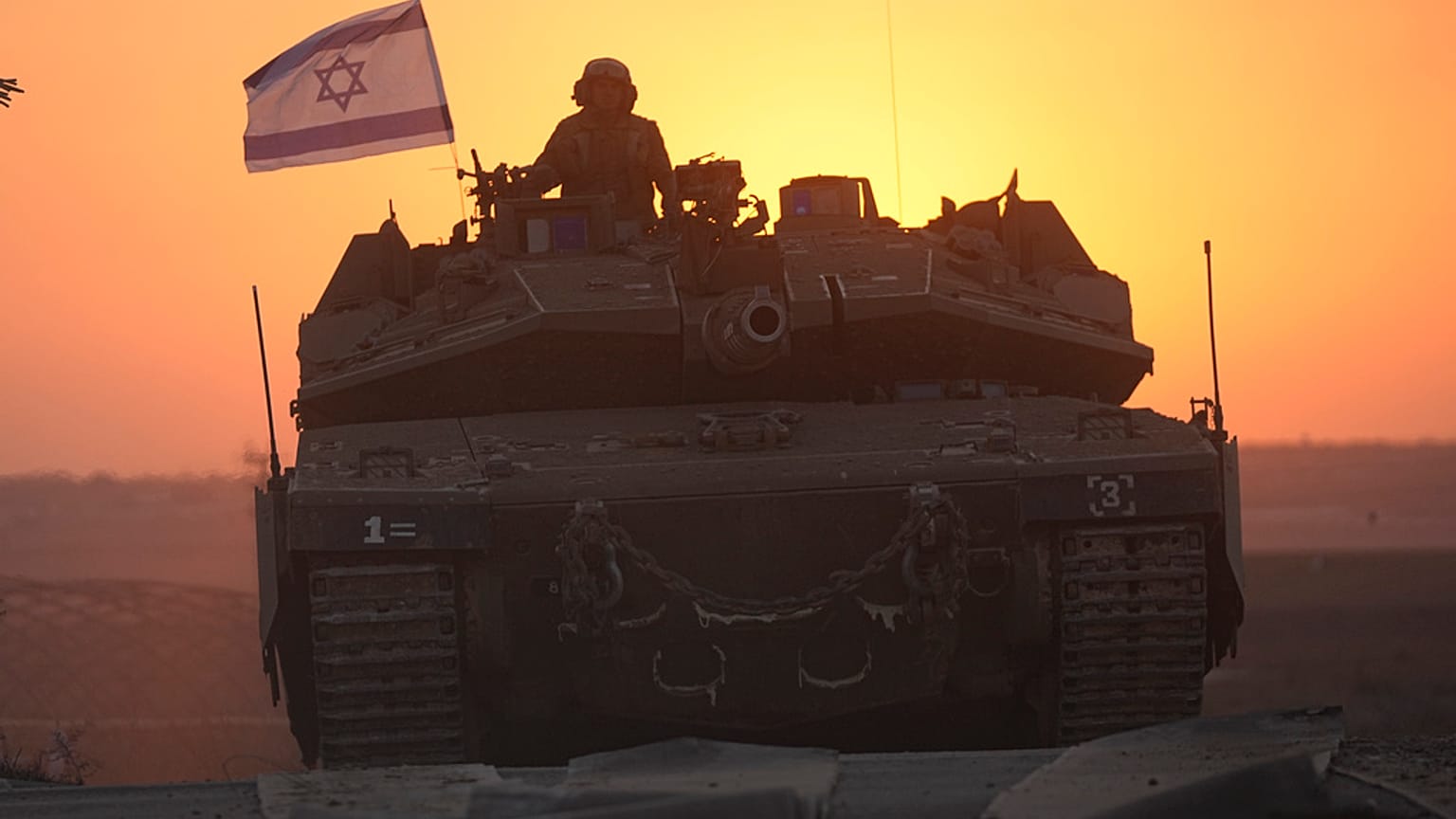 Ordu, gece baskını sırasında askerlerin Hamas savaşçılarını öldürdüğünü ve askeri altyapı ve tanksavar füze mevzilerini yok ettiğini söyledi
