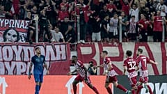 ΟΙ ΠΑΙΚΤΕΣ ΤΟΥ ΟΛΥΜΠΙΑΚΟΥ ΠΑΝΗΓΥΡΙΖΟΥΝ