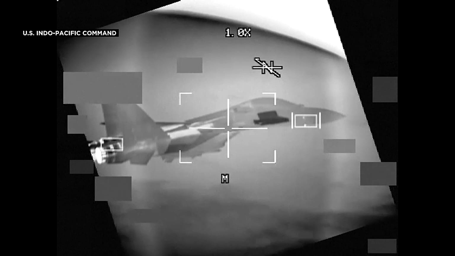 لقطة من الفيديو الذي نشرته القيادة الأمريكية في منطقة المحيطين الهندي والهادئ