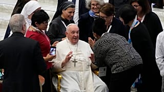 Papa Francisco é o primeiro signatário do texto do Sínodo da Igreja Católica