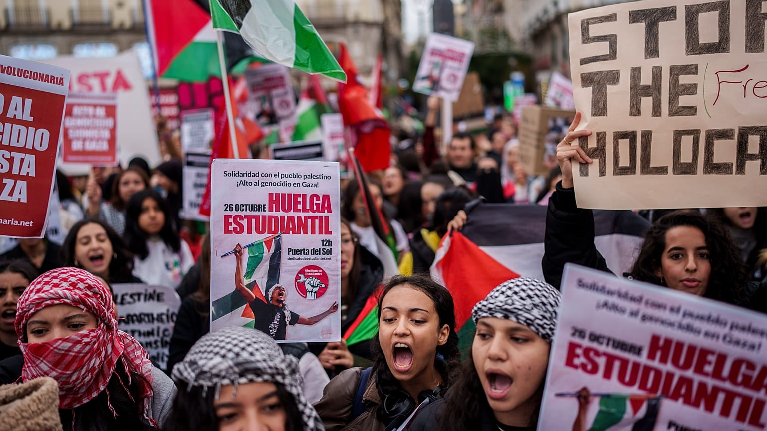 مظاهرة مؤيدة لفلسطين في العاصمة الإسبانية مدريد. 2023/10/26