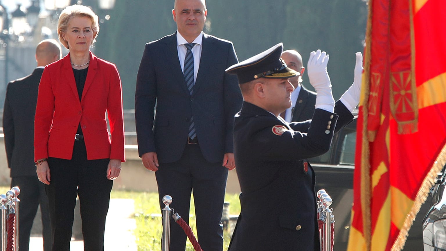Ούρσουλα φον ντερ Λάιεν, Ντιμίταρ Κοβατσέφσκι