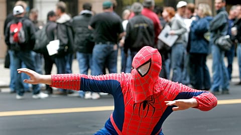 Argentinischer Fans der Comicfigur Spiderman.