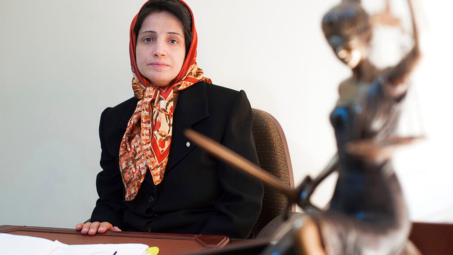 Nasrin Sotoudeh foi várias vezes detida ao longo dos últimos anos