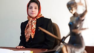 Nasrin Sotoudeh foi várias vezes detida ao longo dos últimos anos