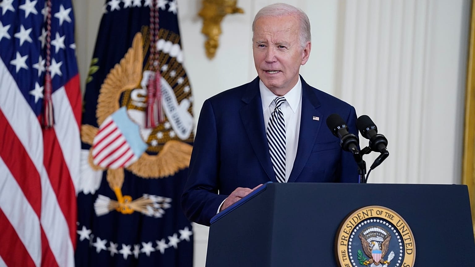 Biden, yapay zekanın risklerini azaltmak için iddialı bir kararnameye imza attı