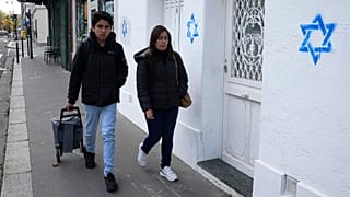 Το Αστέρι του Δαβίδ «σημαδεύει» κτίριο στο Παρίσι