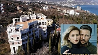 Egy nagy apartmanház egyik lakásáról van szó