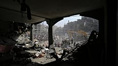 Nach der Bombardierung des Flüchtlingslagers Jabalia in Gaza durch Israel