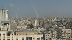 لحظة إطلاق الصواريخ