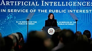AI-csúcs a szakma és vezető politikusok részvételével