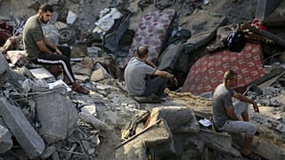 آثار القصف الإسرائيلي على مخيم جباليا