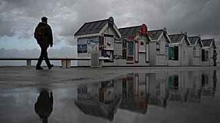 La Francia aspetta la furia della tempesta Ciaran