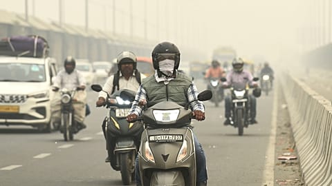 Traffic on a main artery in New Delhi, November 2nd 2023