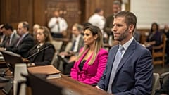 Im Betrugsprozess gegen seinen Vater musste Eric Trump am Donnerstag und Freitag in Manhattan vor Gericht aussagen