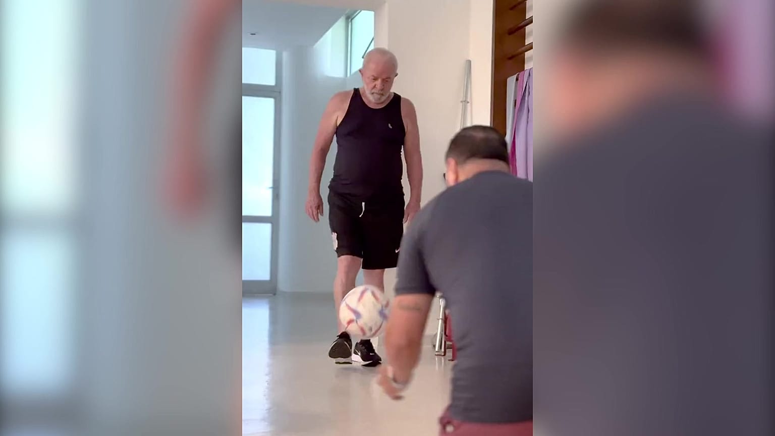 الرئيس البرازيلي لولا  دا سيلفا يجري عملية إعادة تأهيل بدني بعد جراحة في الورك- 3 نوفمبر 2023