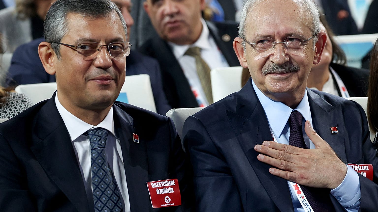 CHP'de kurultay: Yeni genel başkan ve pm seçiliyor