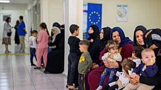 Brüksel 2011'den bu yana okullar, sağlık hizmetleri ve meslek edindirme kursu gibi eğitim programları için verdiği desteği yaklaşık 10 milyar euroya çıkardı